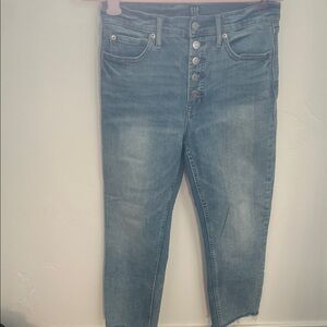 GAP Women's Light Blue Ankle Jeans